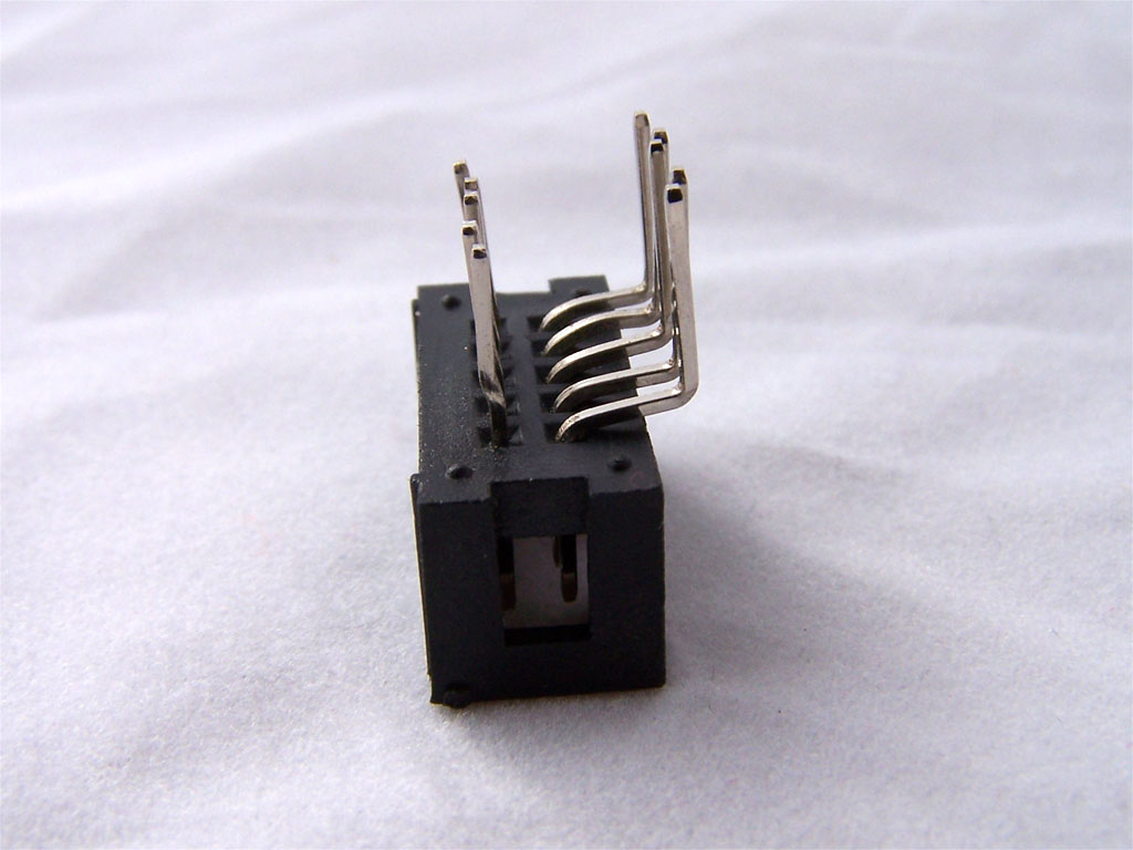 10 pin IDC connector with straightened pins